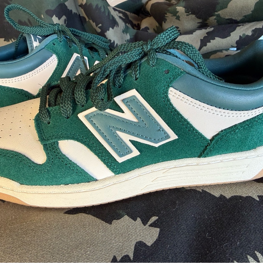Brand new New Balance 480 Forest Green and Cream Sneakers W/9,  M/7.5